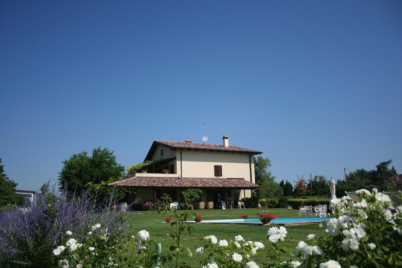 Casa Tentoni - Guest House Misano Adriatico Kültér fotó